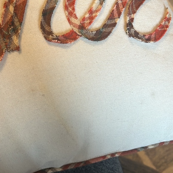 Gather pillow - Picture 2 of 2